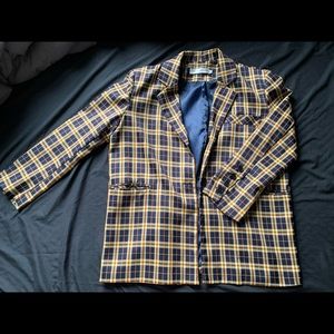 Women‘s oversized plaid suit